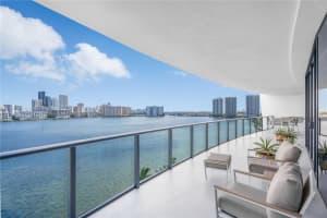 5000 Island Estates Dr 704, Aventura