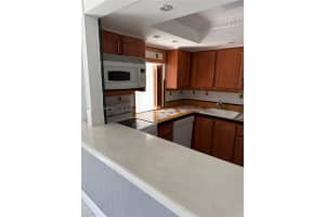 210 172nd St 326, Sunny Isles Beach