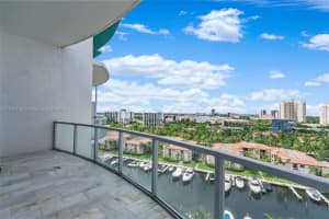 3029 Ne 188th St 1117, Aventura