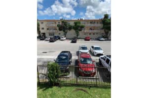 1885 Ne 121st St 18, North Miami
