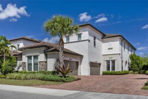 21824 Canadensis Cir 102, Boca Raton