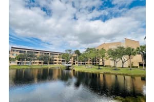 8592 W Sunrise Blvd 204, Plantation