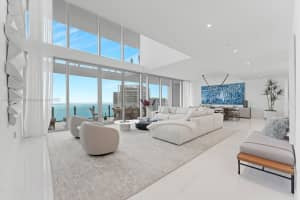 300 Biscayne Blvd Way 5002, Miami