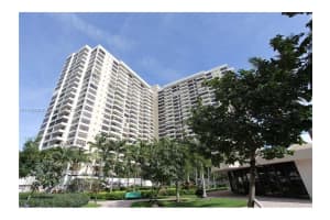 600 Three Islands Blvd 308, Hallandale Beach