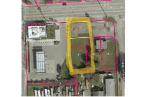 1600 Nw 95th St, Miami