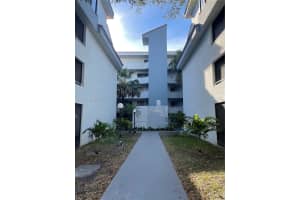 8335 Sw 152nd Ave B-106, Miami