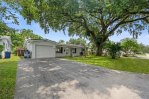 321 Sw 11th Ave, Hallandale Beach