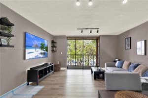 8420 Sw 133rd Ave Rd 416, Miami