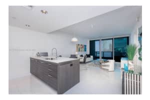 200 Biscayne Blvd Way 4311, Miami