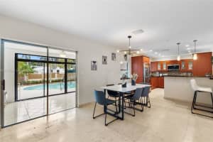 852 Tyler St, Hollywood