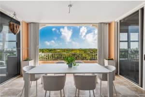 747 Crandon Blvd Ph10, Key Biscayne