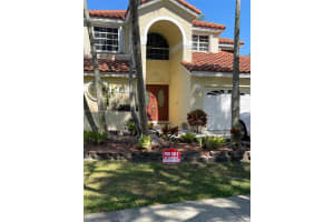 10377 Lima St, Cooper City