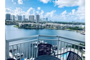 18071 Biscayne Blvd 1503, Aventura