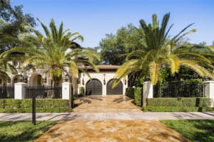 6016 Leonardo St, Coral Gables