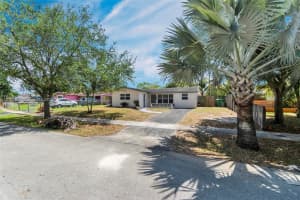 3830 Nw 7th Ct, Lauderhill