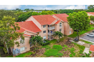 15770 Sw 106th Ter 203, Miami