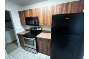 2844 Nw 55th Ave 1b, Lauderhill