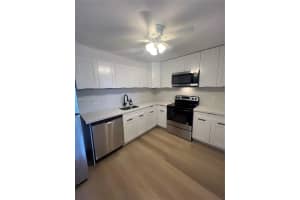 1301 Ne 191st St F117, Miami