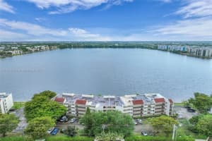 110 Lake Emerald Dr 404, Oakland Park