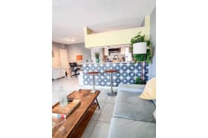 460 S Park Rd 6-206, Hollywood