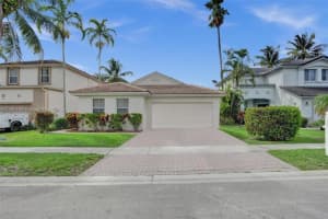 7324 Nw 1st Pl, Plantation