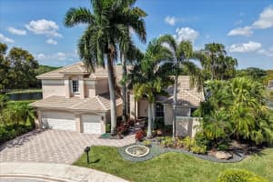 3279 Huntington 3279, Weston