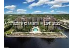 2825 Palm Beach Blvd 418, Fort Myers