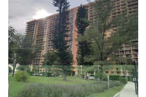 290 174th St 1905, Sunny Isles Beach