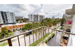 3665 Ne 167th St 501, North Miami Beach