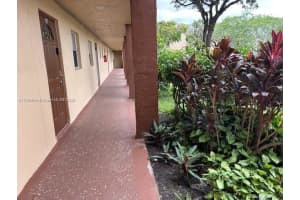 9350 Sunrise Lakes Blvd 109, Sunrise