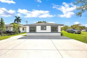 673 Nw 14th St 2, Florida City