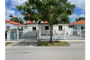 271 Nw 57th Ct, Miami