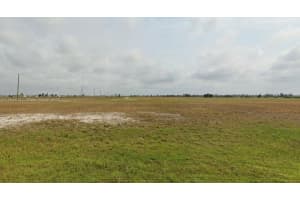 21 Macaw Dr, Port Charlotte