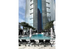 851 Ne 1st Ave 3002, Miami