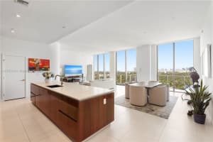 2678 Tigertail Ave Ph4, Miami