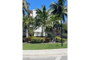 250 181st Dr 414, Sunny Isles Beach