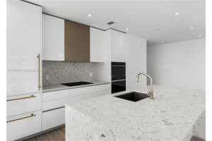 2678 Tigertail Ave 1707, Miami