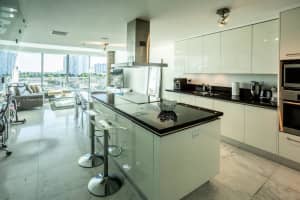 2950 Ne 188th St 401, Aventura