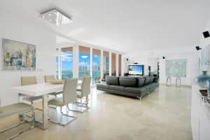 3370 Hidden Bay Dr 2310, Aventura
