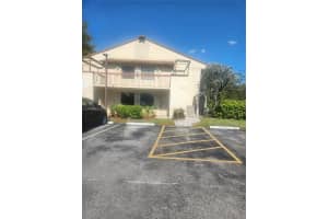 455 Nw 210th St 204, Miami Gardens