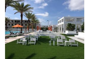 10250 Nw 66 302, Doral