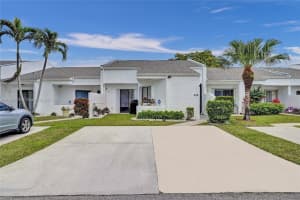 236 Par Dr, Royal Palm Beach