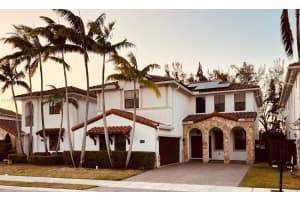 10371 Nw 10th St, Miami