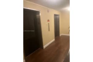 800 Ne 195th St 701, Miami