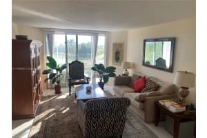 3465 Via Poinciana 503, Lake Worth