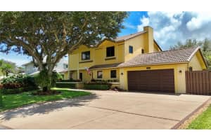 14950 Featherstone Way, Davie