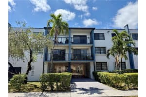 30 E 39th St 217, Hialeah
