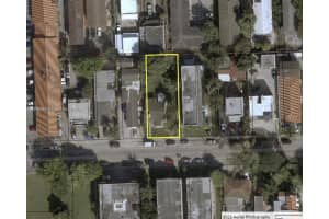 2139 Sw 5th St, Miami