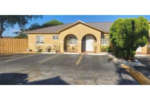 3240 W 70th St 101, Hialeah