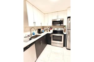 1401 Ne 191st St D201, Miami